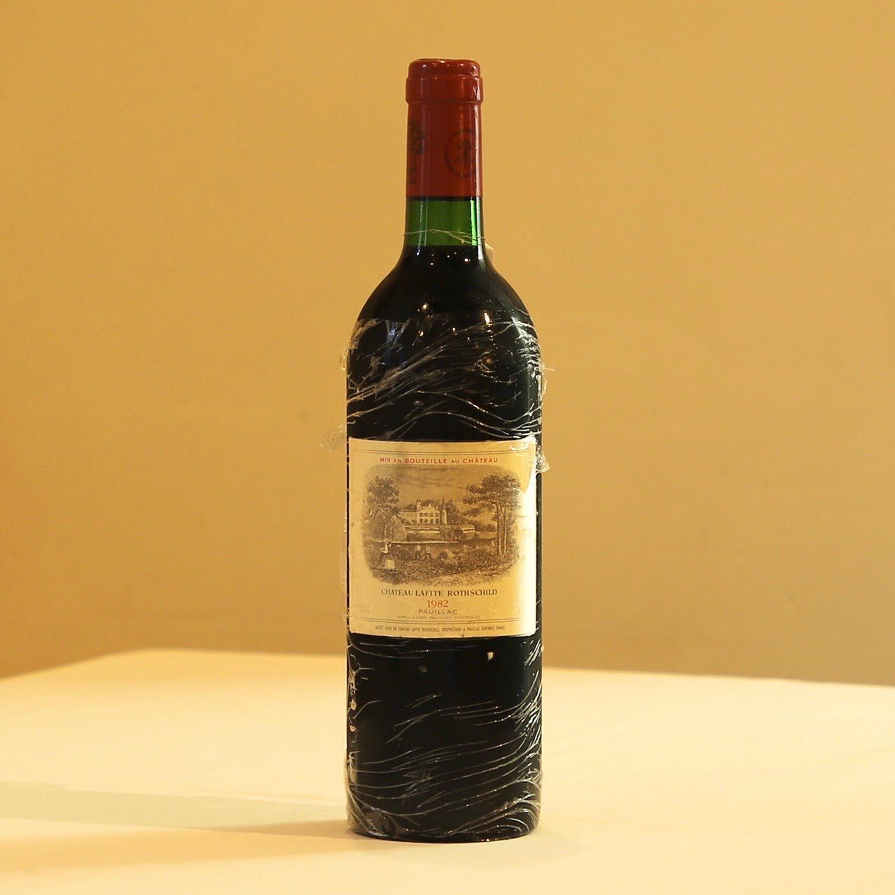 Lafite 1982 Bottle