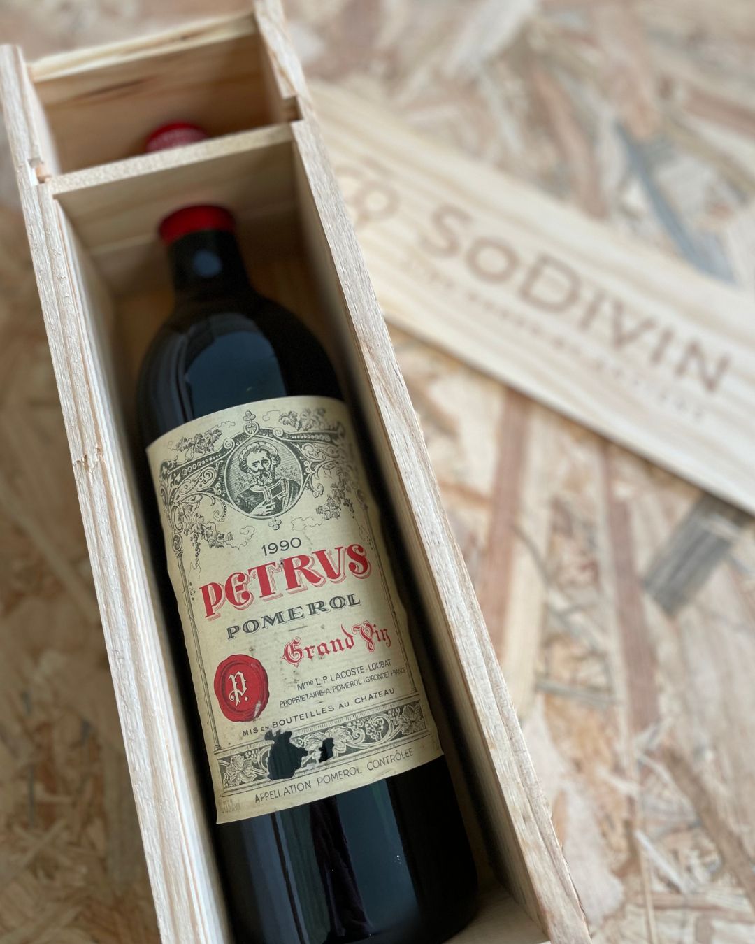 Petrus 1990 Bottle