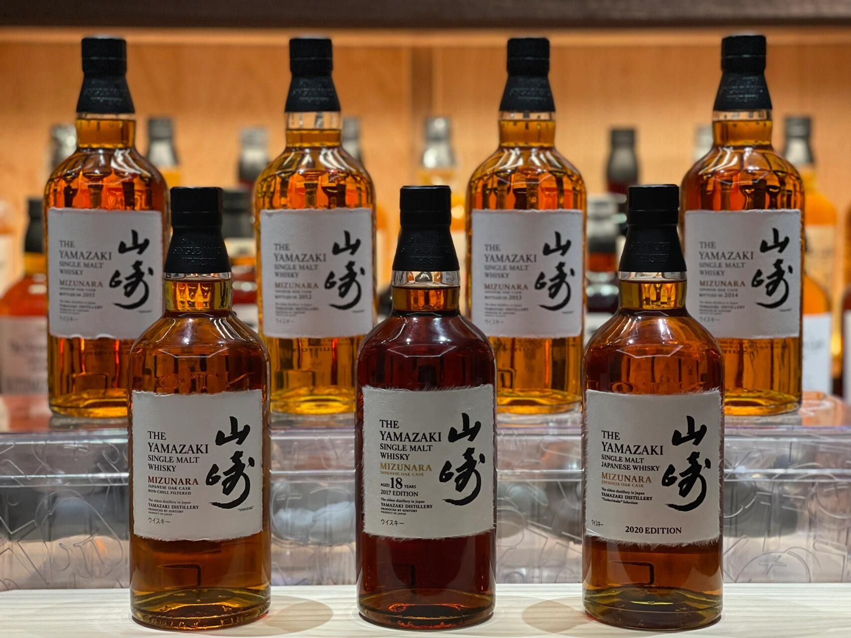 山崎 Yamazaki 水楢桶 Mizunara 與停產版本示意圖