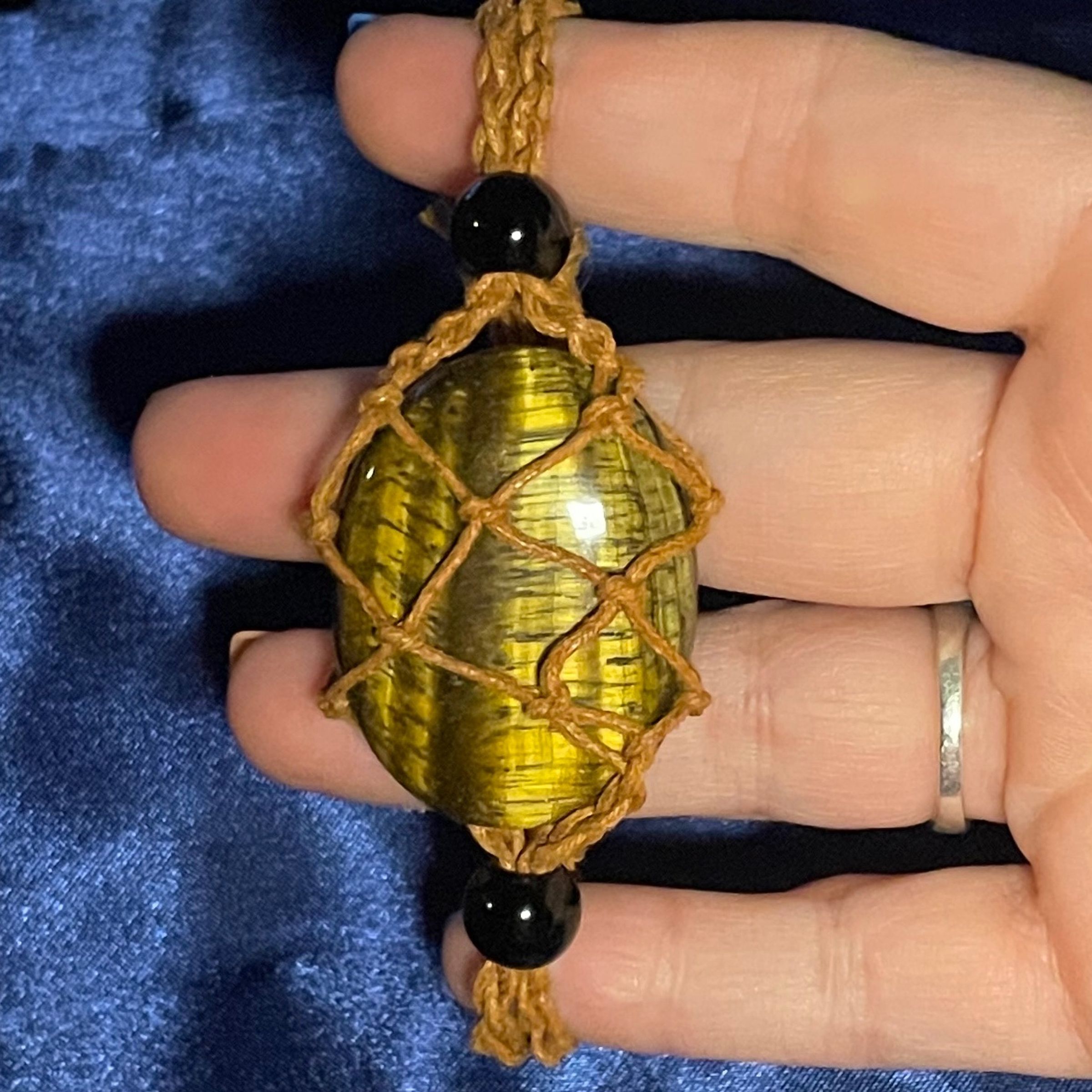 Tigers eye adjustable macramé bracelet