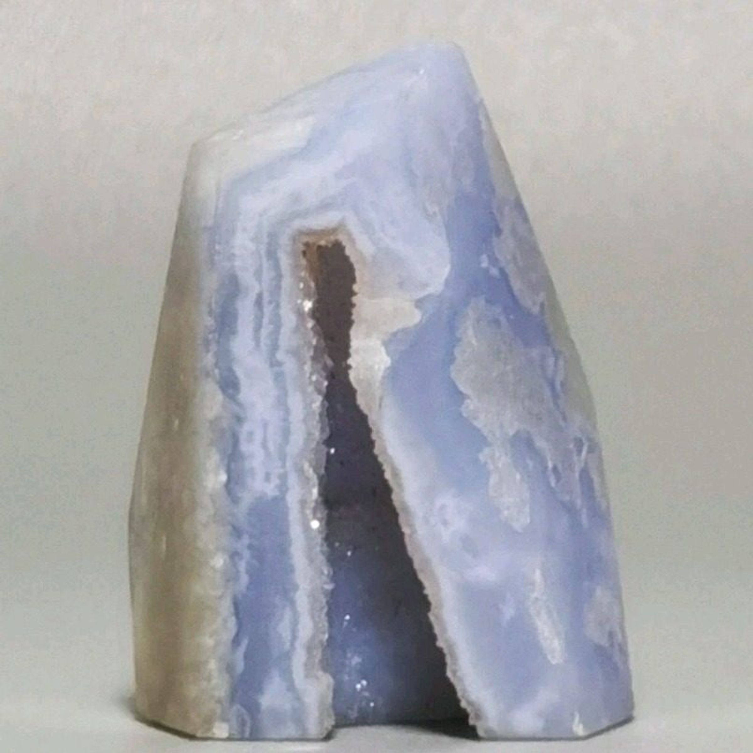 ‼️OFFERS WELCOME‼️Rare Blue Lace Agate Freeform Specimen with GLITTERY Druzy Cave/Banding-NEW!