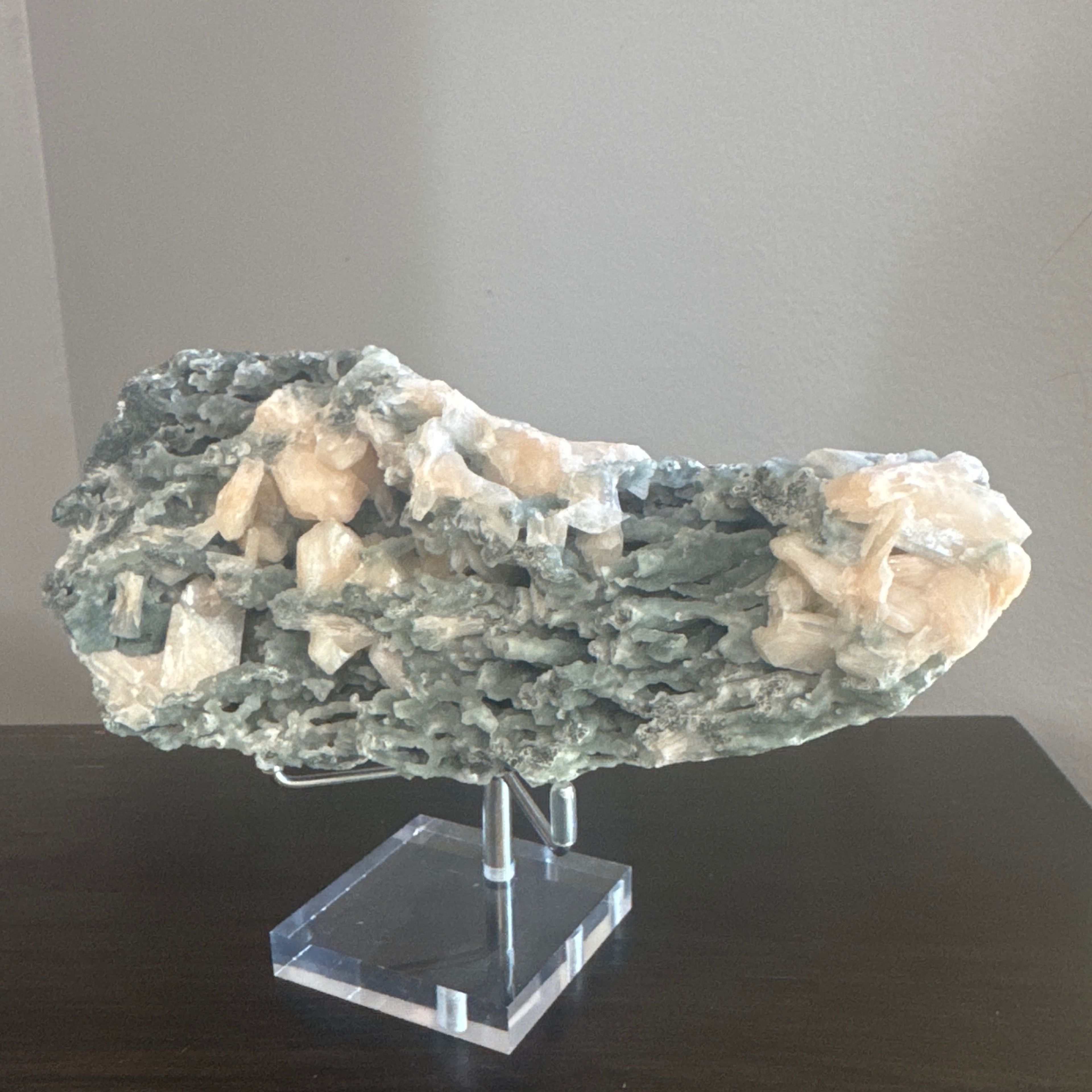 Grayish green chalcedony with peach stilbite