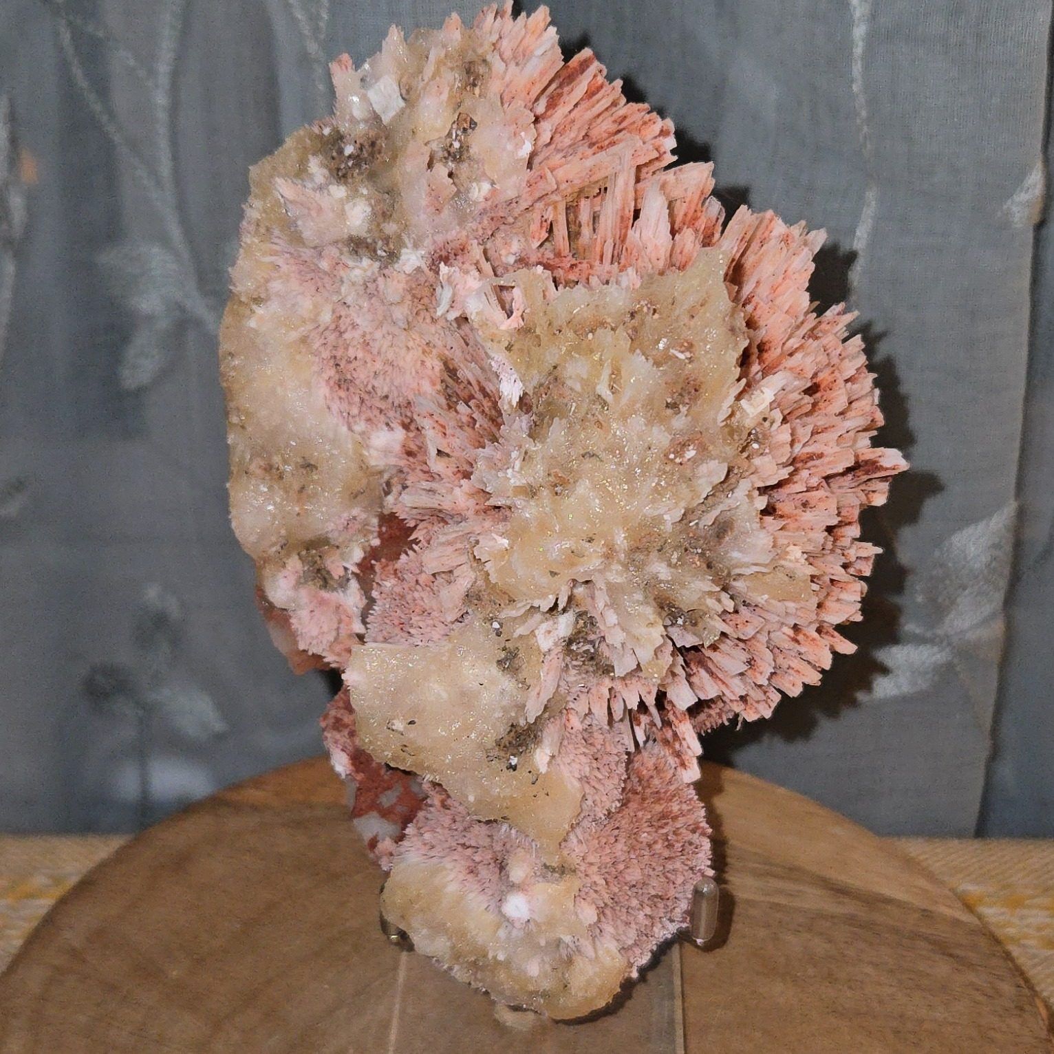 Mordenite, Calcite, Stilbite