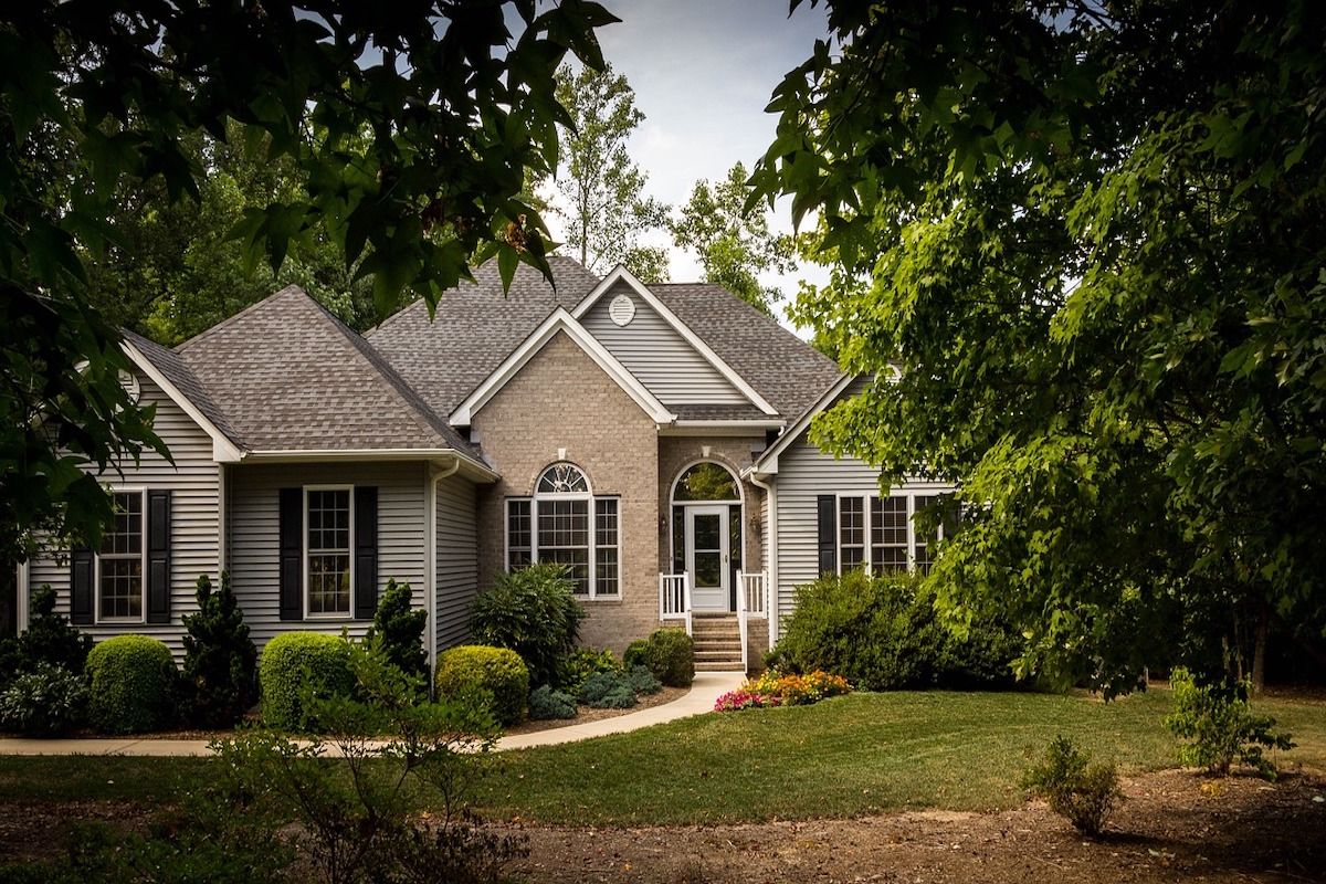 Navigating Canada Housing Market Renting vs. Buying