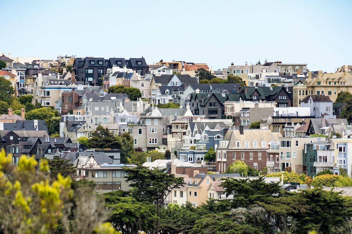 Canadian Housing Market Holds Steady Amid Anticipated Interest Rate Cuts