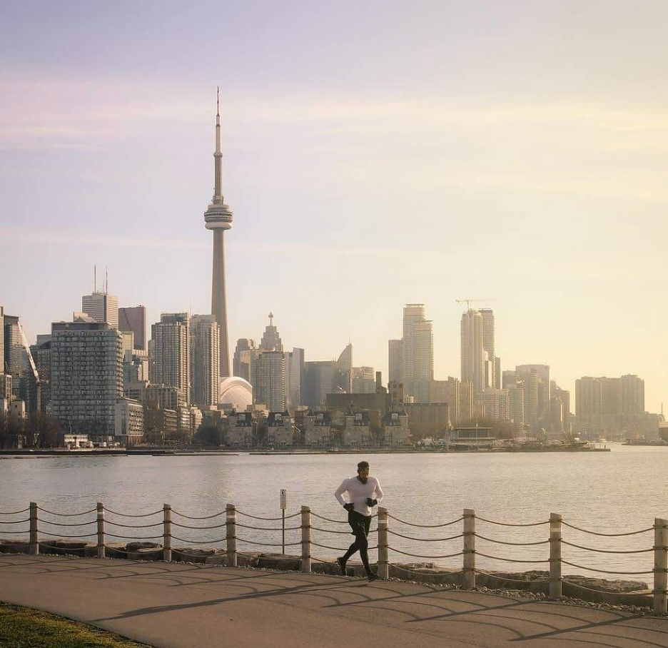 Canadian Home Sales See First Significant Rise of 2026 Amid Stabilizing Prices