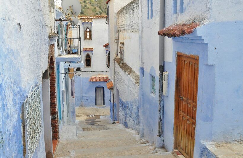 alley-354451_1280