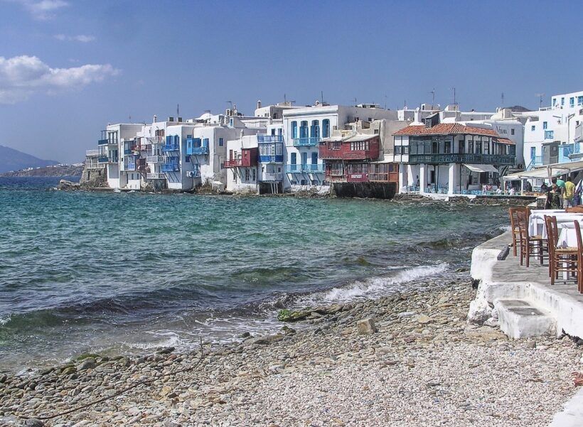 mykonos-376364_1280 (1)