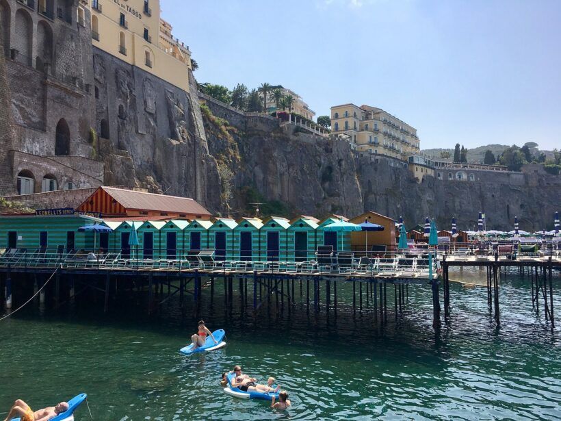 sorrento-2776671_1280