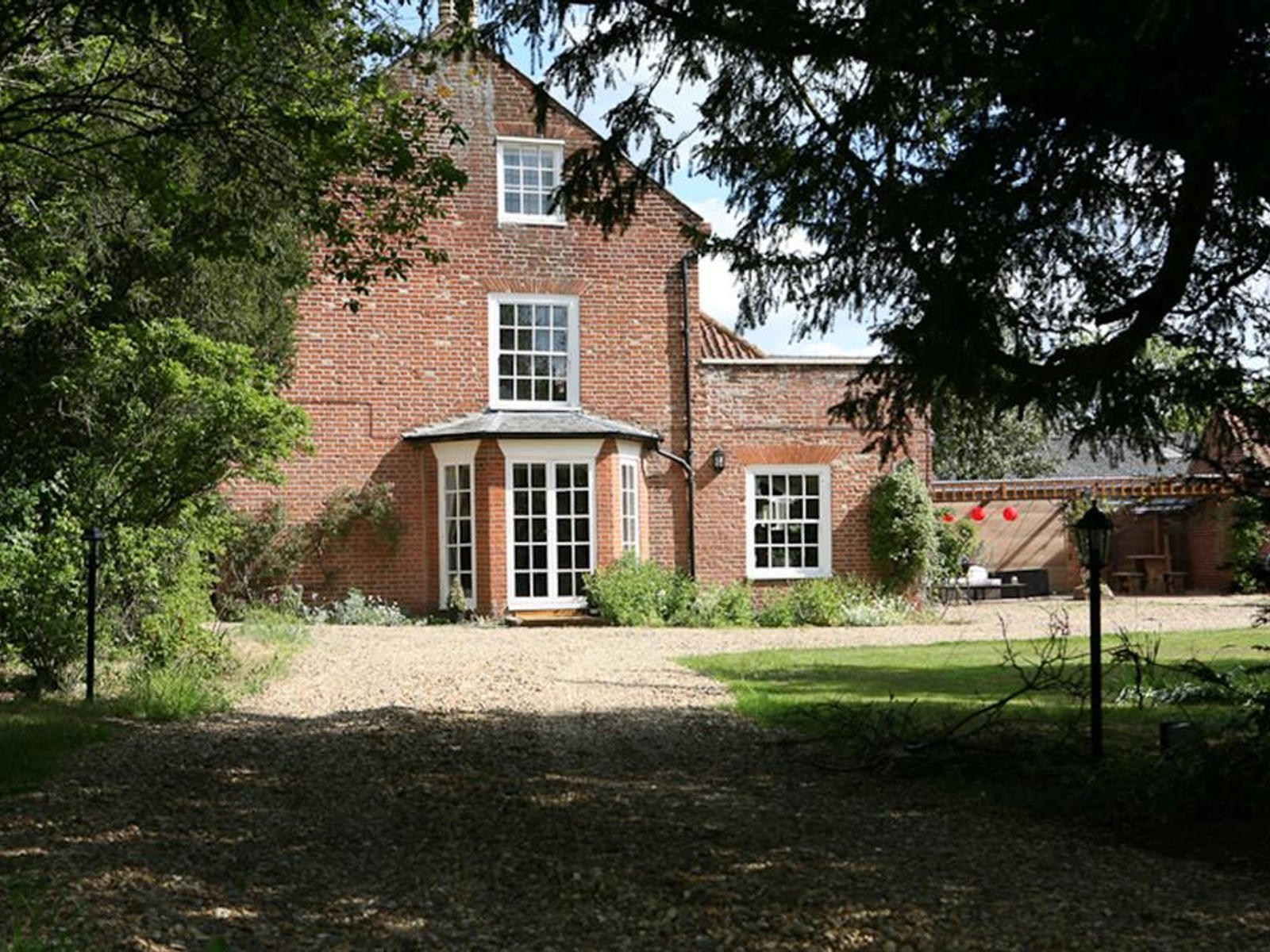 The Manor House, Bramfield Love Cottages