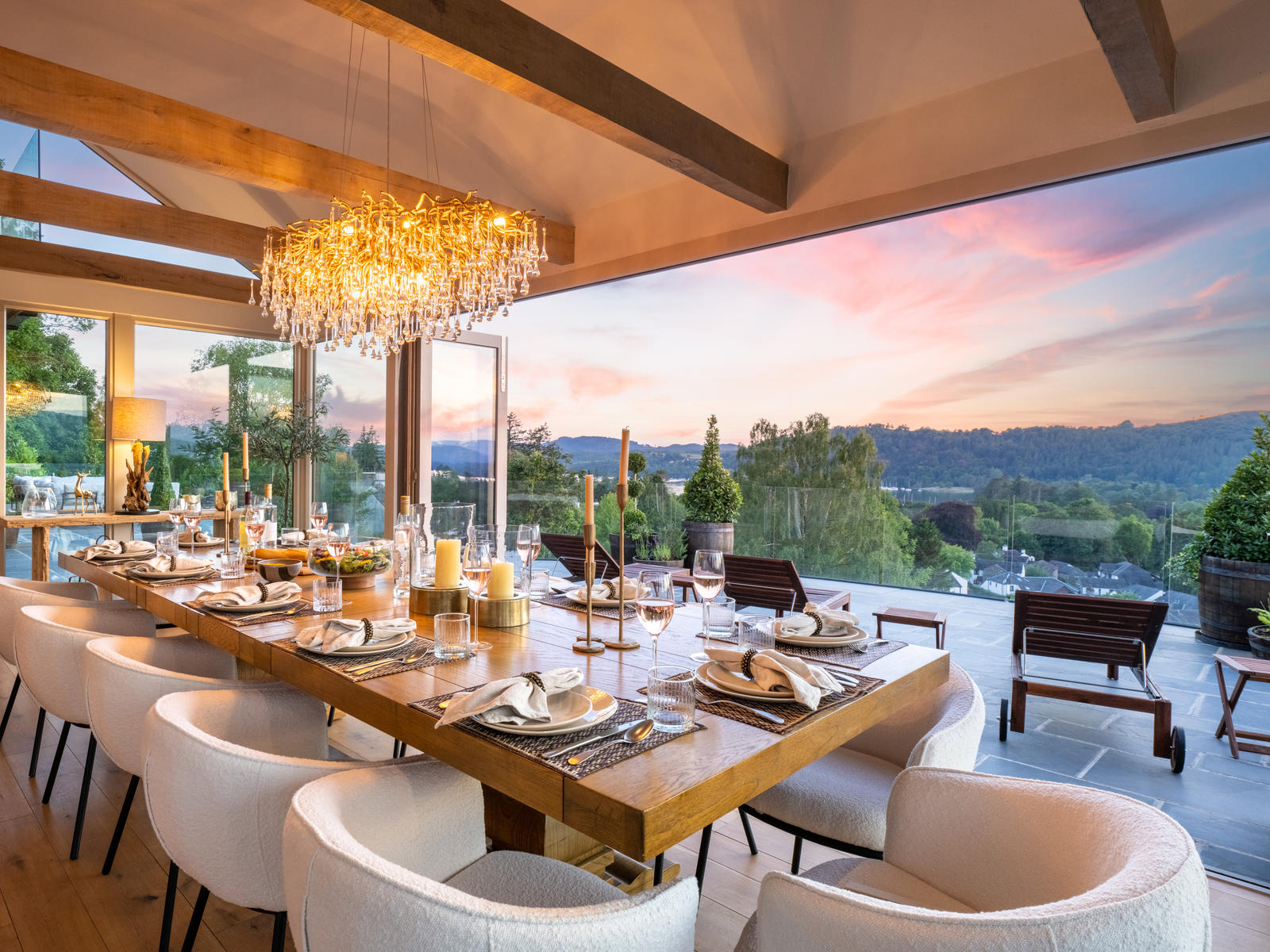 Post Knott Lodge, BownessonWindermere Love Cottages