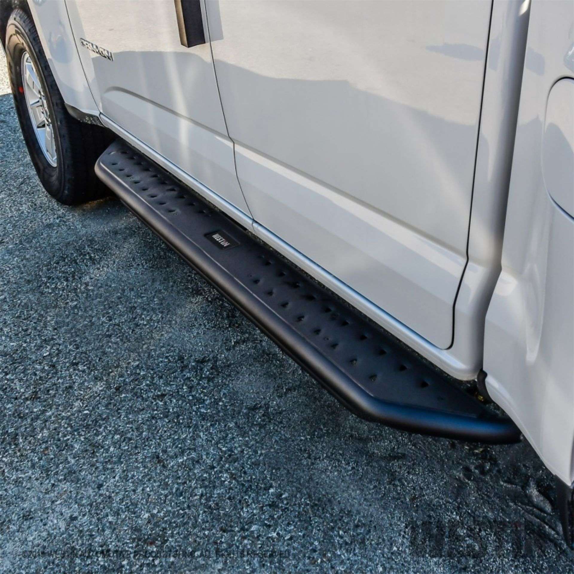 Picture of Westin 15-19 Chevrolet/GMC Colorado/Canyon Crew Cab Outlaw Nerf Step Bars