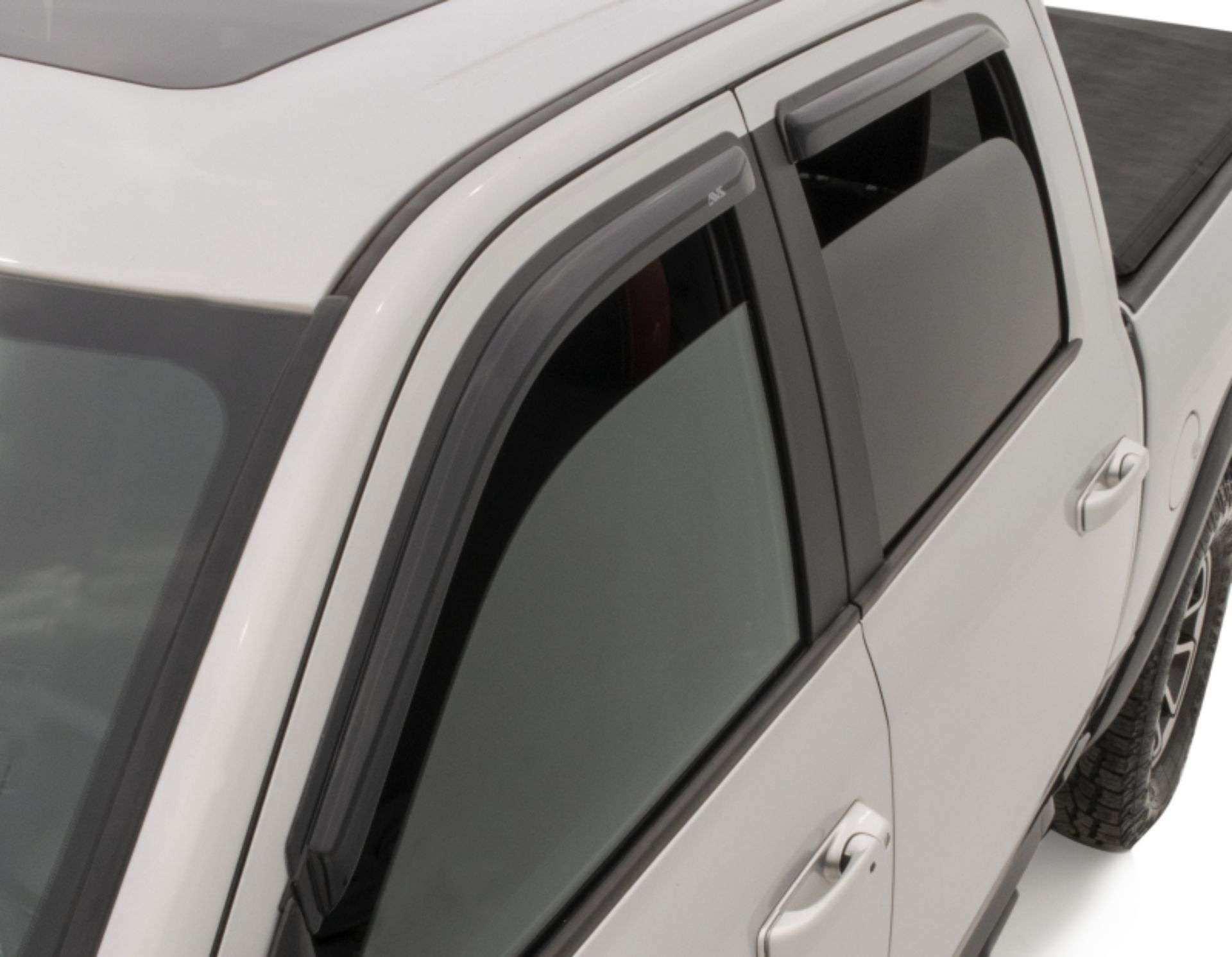 Picture of AVS 20-21 Silverado 2500 HD Extended Cab Ventvisor Outside Mount Deflectors 4pc - Smoke