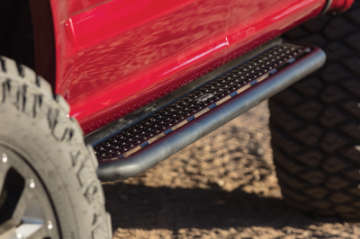 Picture of Go Rhino 14-19 Chevy 1500 LD Classic Dominator Extreme D6 SideSteps Complete Kit w-SideStep + Brkt