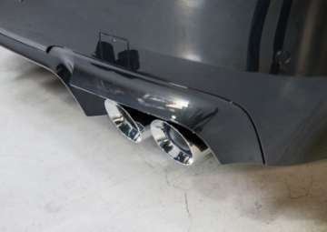 Picture of AWE Tuning BMW F10 M5 Touring Edition Axle-Back Exhaust Chrome Silver Tips