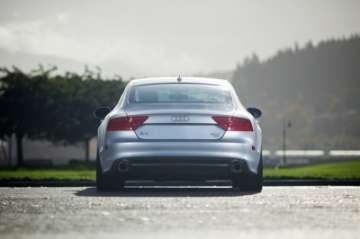 Picture of AWE Tuning Audi C7 A7 3-0T Touring Edition Exhaust - Dual Outlet Chrome Silver Tips