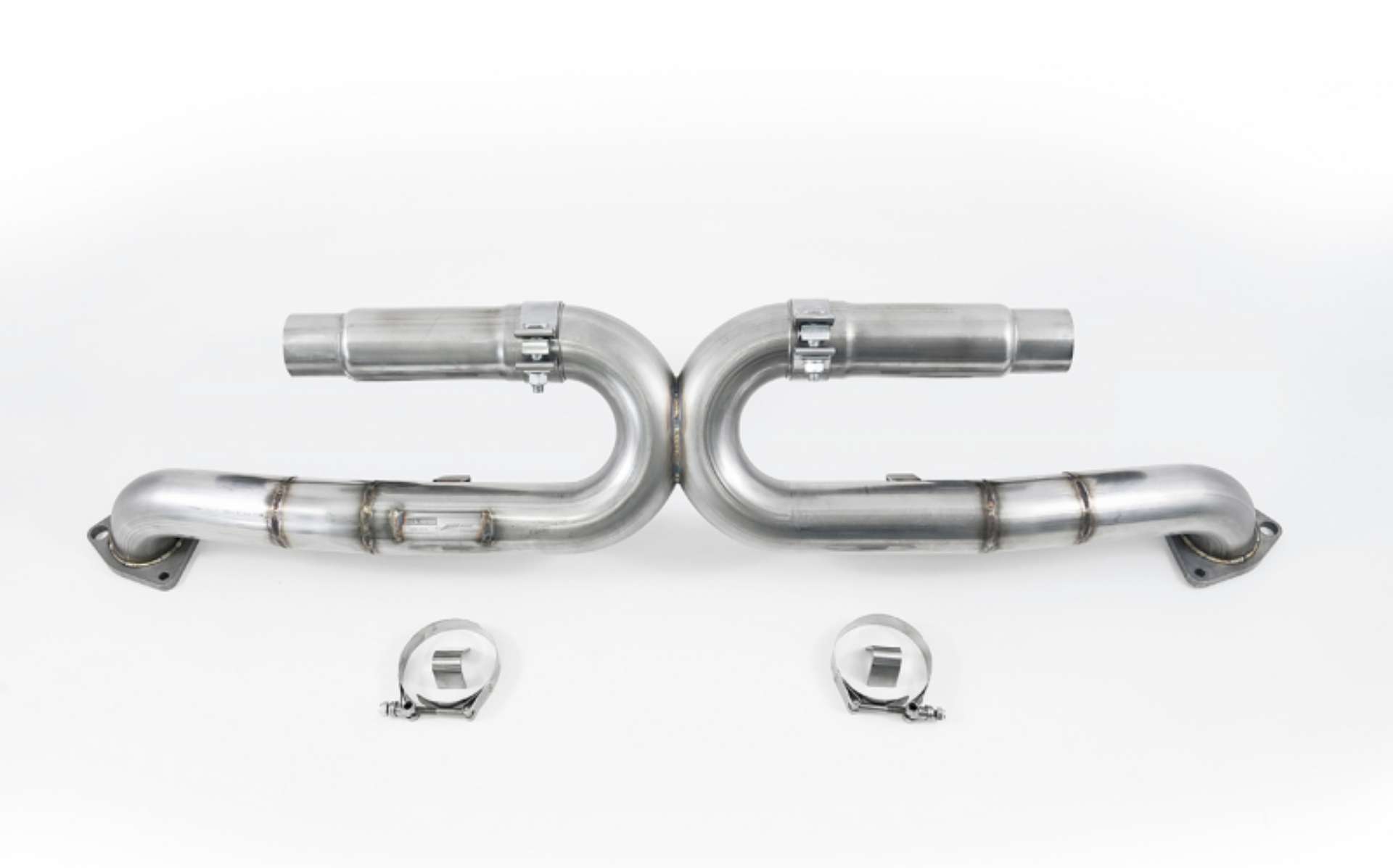 Picture of AWE Tuning 991 Carrera Performance Exhaust - Chrome Silver Tips