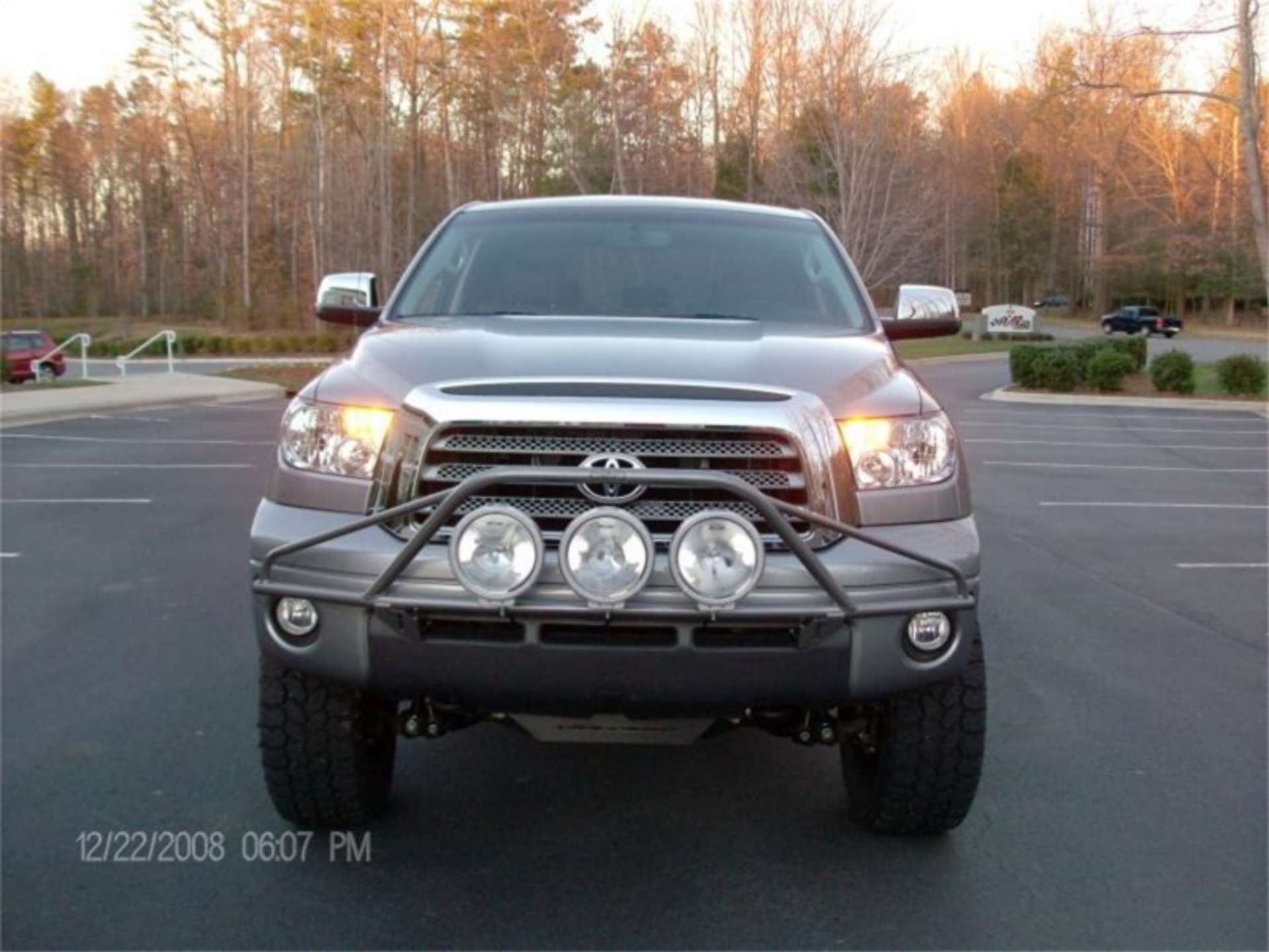 Picture of N-Fab Pre-Runner Light Bar 07-13 Toyota Tundra - Gloss Black