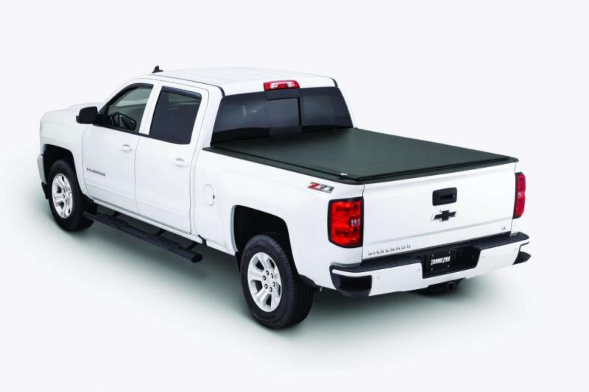 Picture of Tonno Pro 99-06 Chevy Silverado 1500 8ft Fleetside Lo-Roll Tonneau Cover