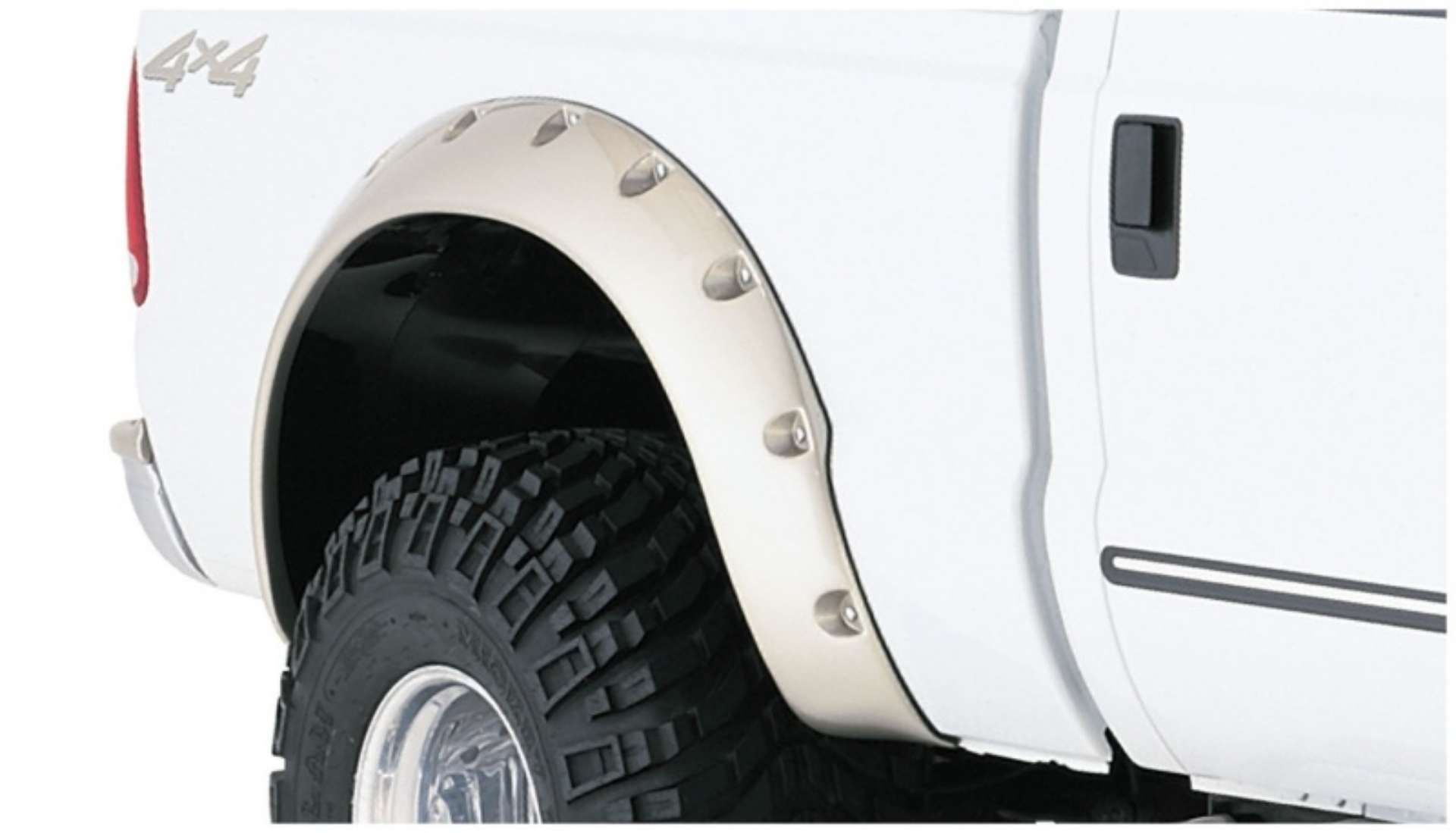 Picture of Bushwacker 99-10 Ford F-250 Super Duty Styleside Cutout Style Flares 2pc 98-0-98-6in Bed - Black