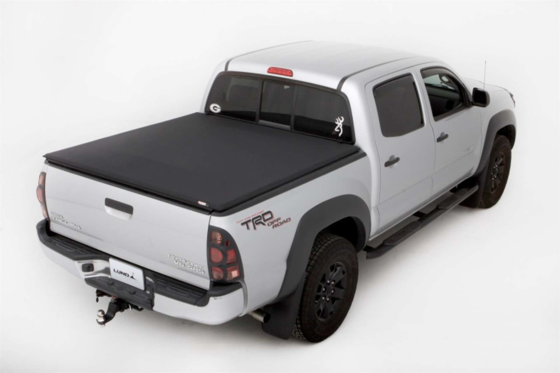 Picture of Lund 05-15 Toyota Tacoma 5ft- Bed Genesis Elite Tri-Fold Tonneau Cover - Black