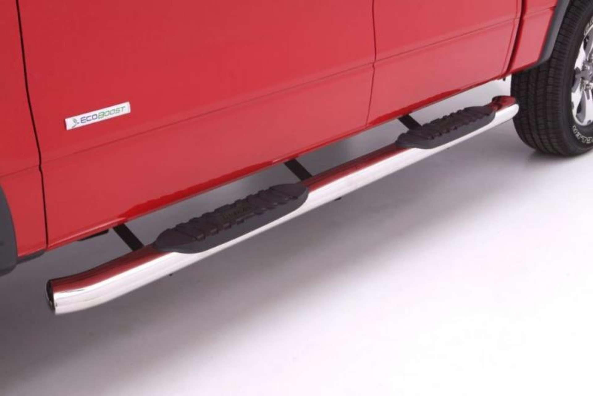 Picture of Lund 15-18 Ford F-150 SuperCrew 5in- Curved Oval SS Nerf Bars - Polished