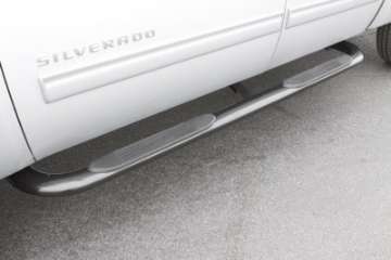 Picture of Lund 01-13 Chevy Silverado 1500 Crew Cab Body Mount 4in- Oval Curved SS Nerf Bars - Polished