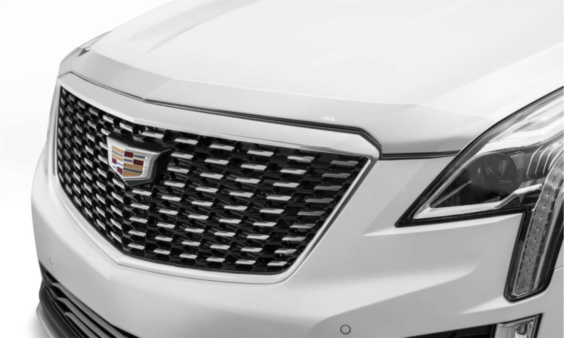 Picture of AVS 17-18 Cadillac XT5 Aeroskin Low Profile Hood Shield - Chrome