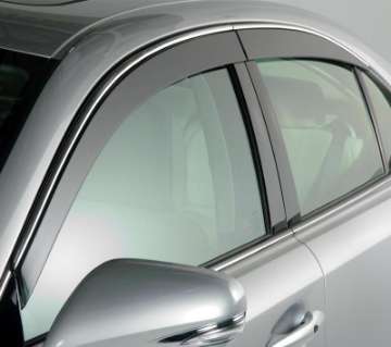 Picture of AVS 06-10 Volkswagen Jetta Ventvisor Low Profile Deflectors 4pc - Smoke w-Chrome Trim