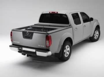 Picture of Roll-N-Lock 88-98 Chevy Silverado-Sierra SB 77-1-4in M-Series Retractable Tonneau Cover