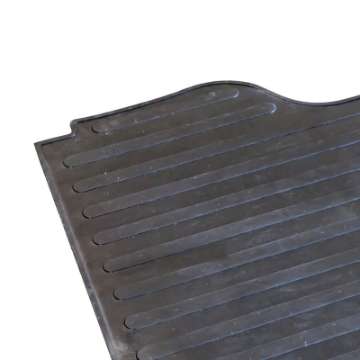 Picture of Westin 1999-2007 Chevy Silverado Std Old Body Style 6-5 ft Bed Truck Bed Mat - Black