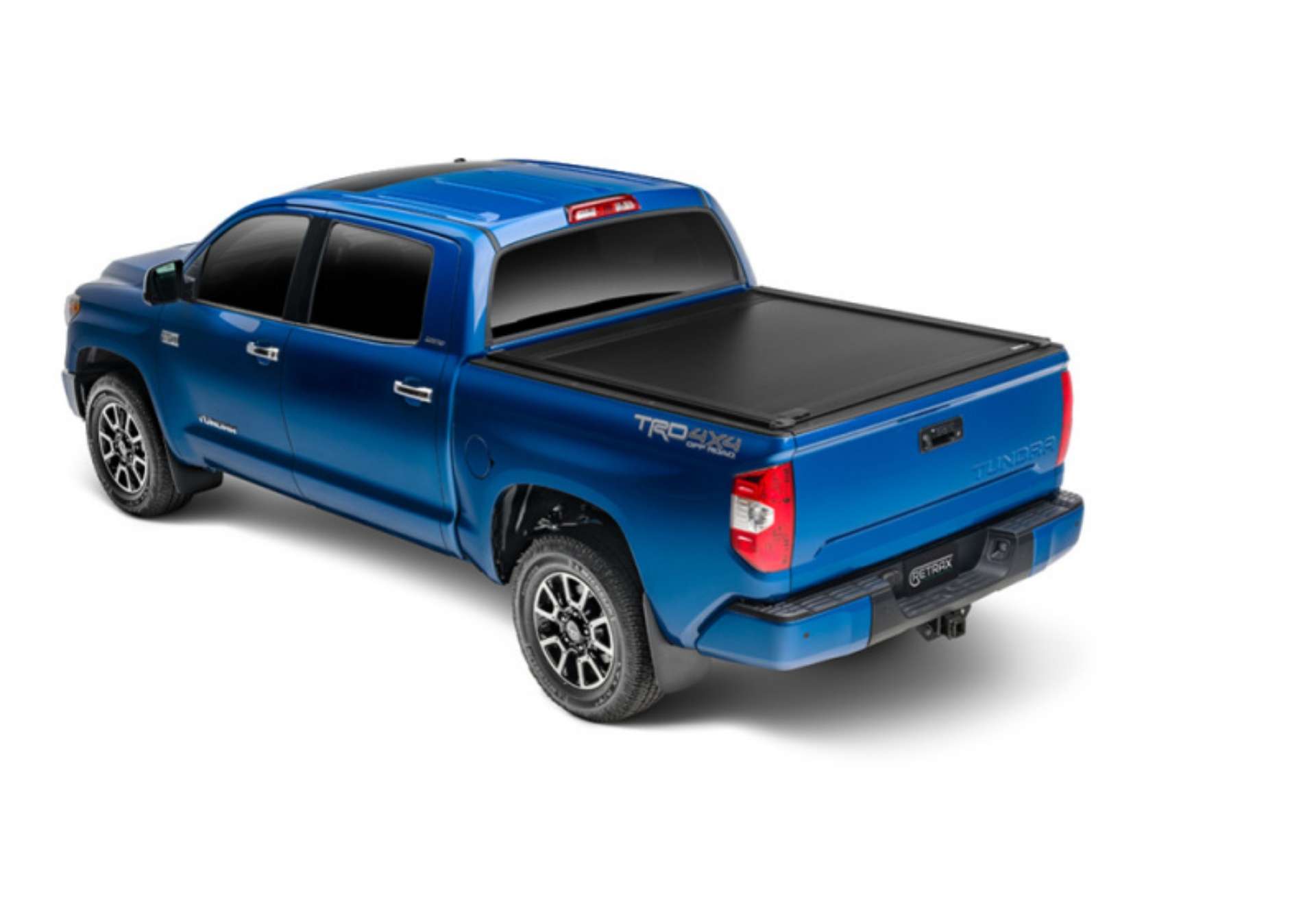 Picture of Retrax 07-18 Tundra Regular & Double Cab 6-5ft Bed with Deck Rail System RetraxONE XR