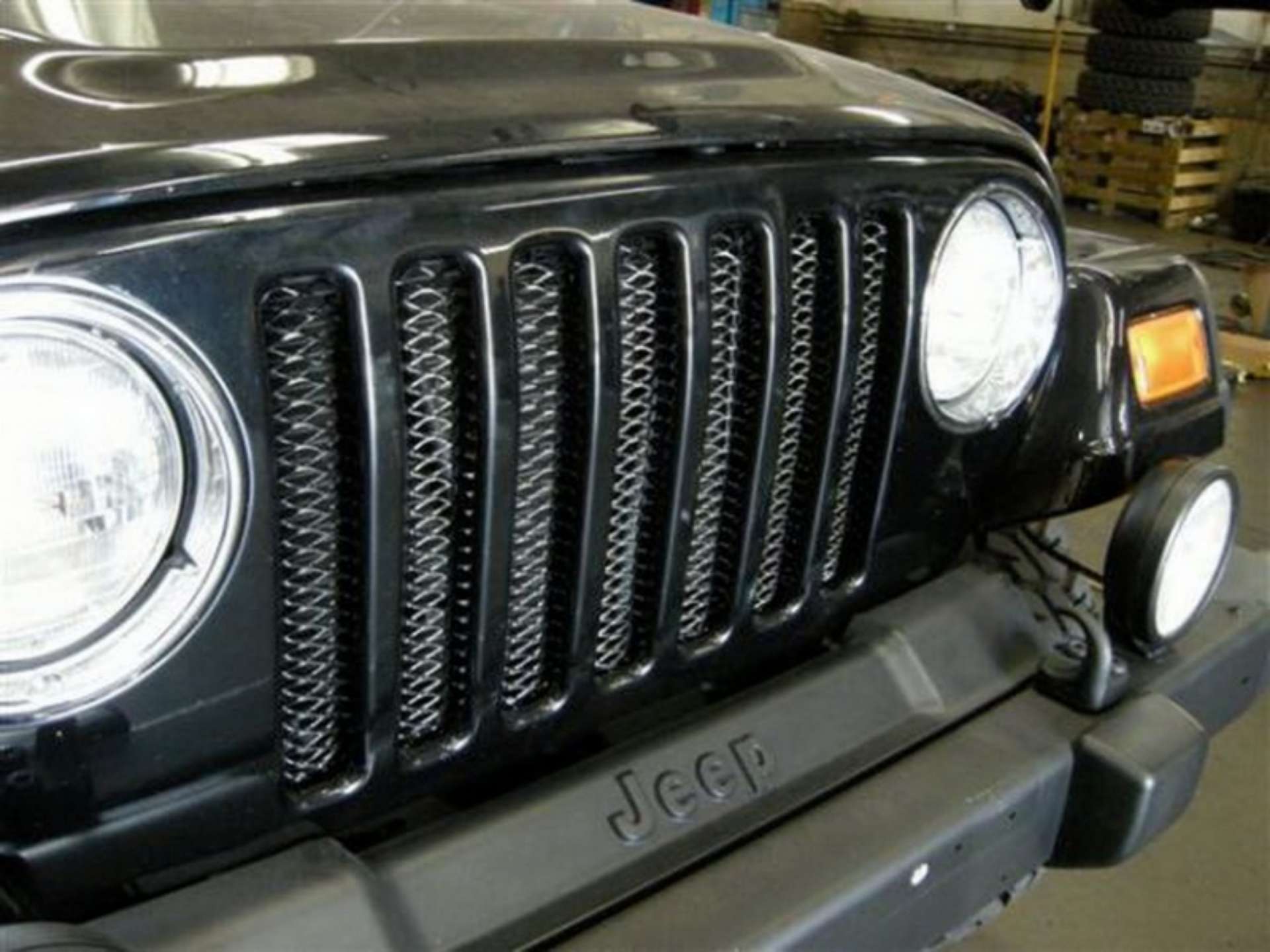 Picture of Rampage 1997-2006 Jeep WranglerTJ Grille 3D Single Piece - Black