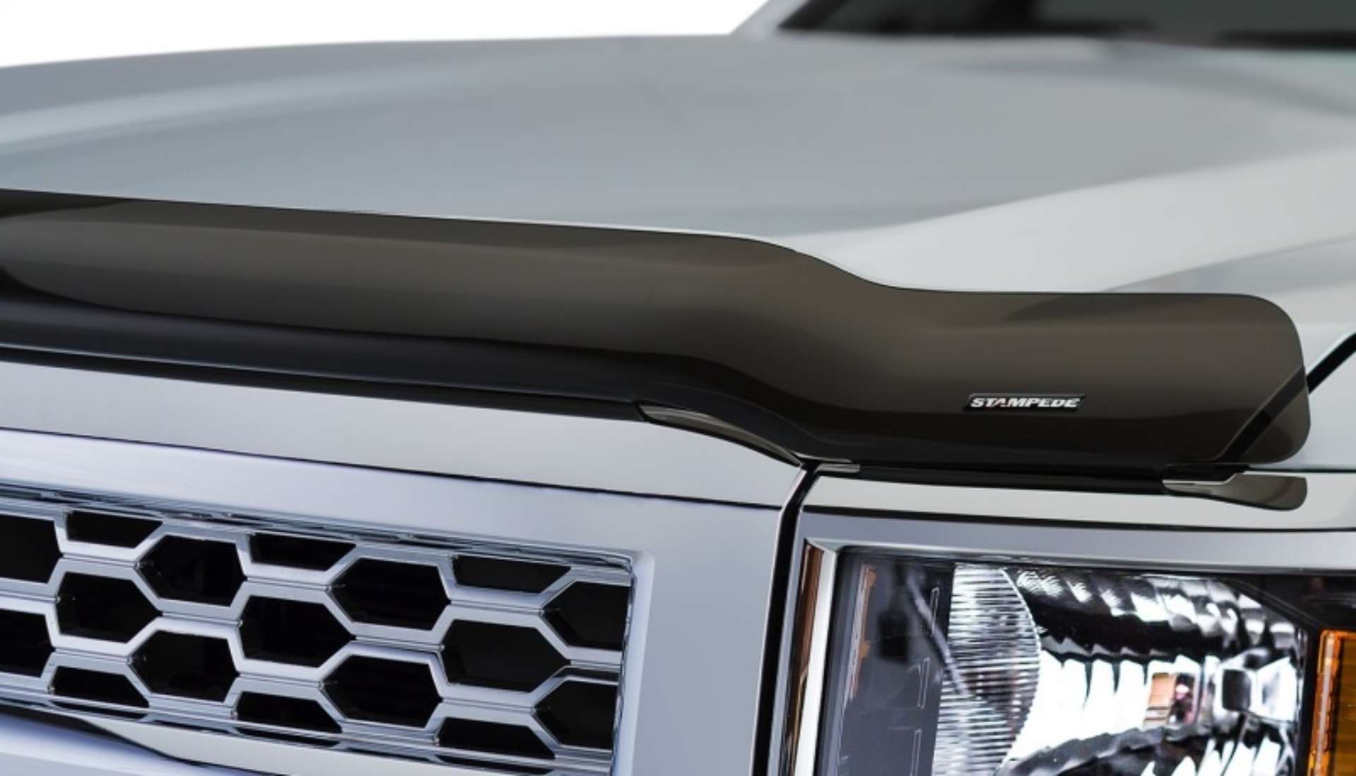 Picture of Stampede 2014-2015 Chevy Silverado 1500 Vigilante Premium Hood Protector - Smoke