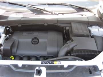 Picture of K&N Replacement Air Filter LAND ROVER LR2 3-2L; 2008