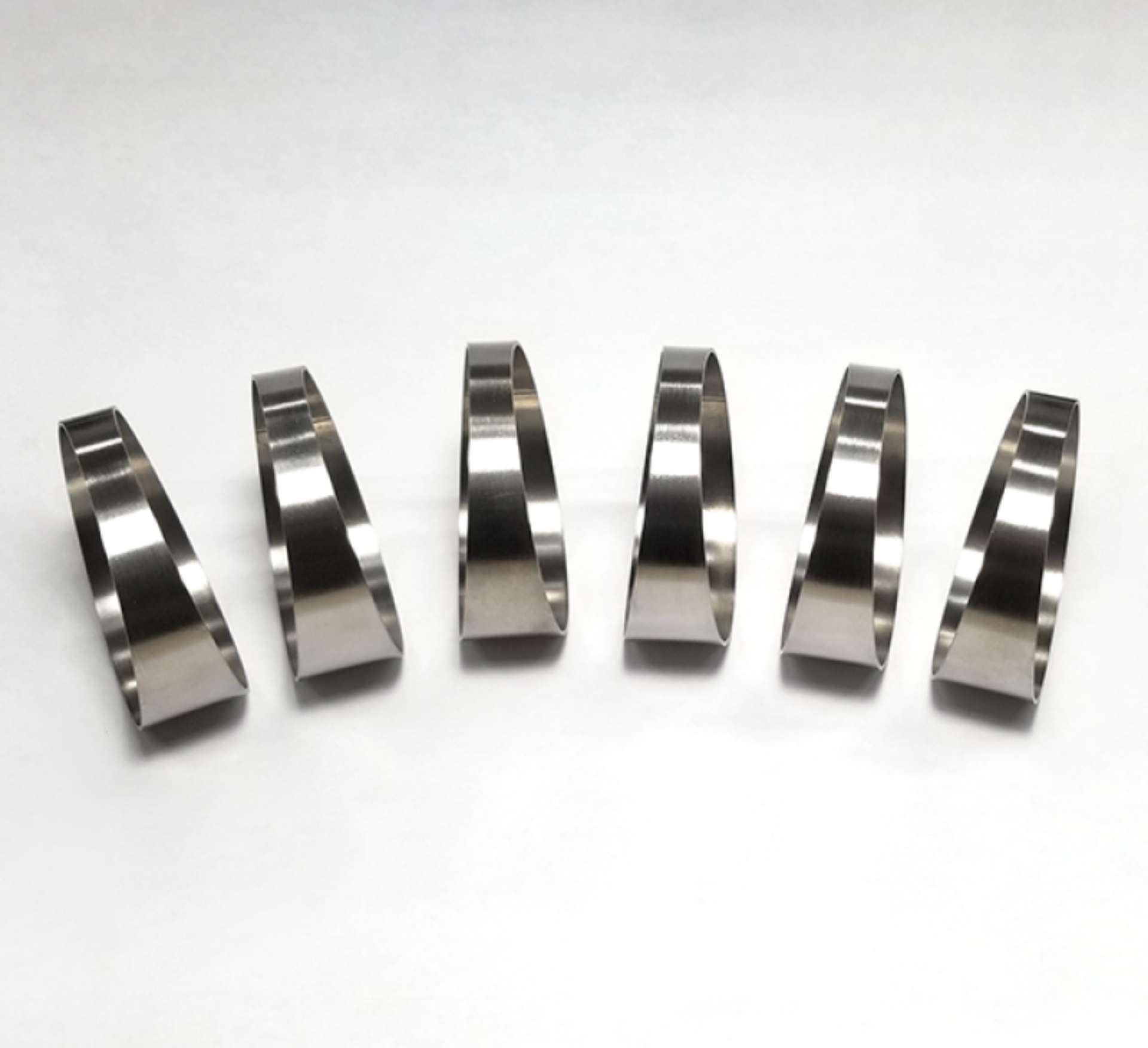 Picture of Stainless Bros 1-75in x 1-5D-2-62-0in CLR Loose Radius 16 Gauge Pie Cut - 6pk