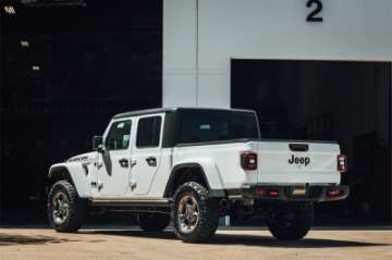 Picture of Gibson 20-22 Jeep Gladiator JT Rubicon 3-6L 3in Cat-Back Single Exhaust - Black Elite