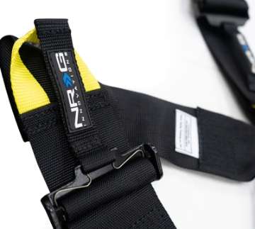 Picture of NRG FIA 6pt 2in- Shoulder Belt for HANS Device- Rotary Cam Lock Buckle- 3in- Waist Belt - Black