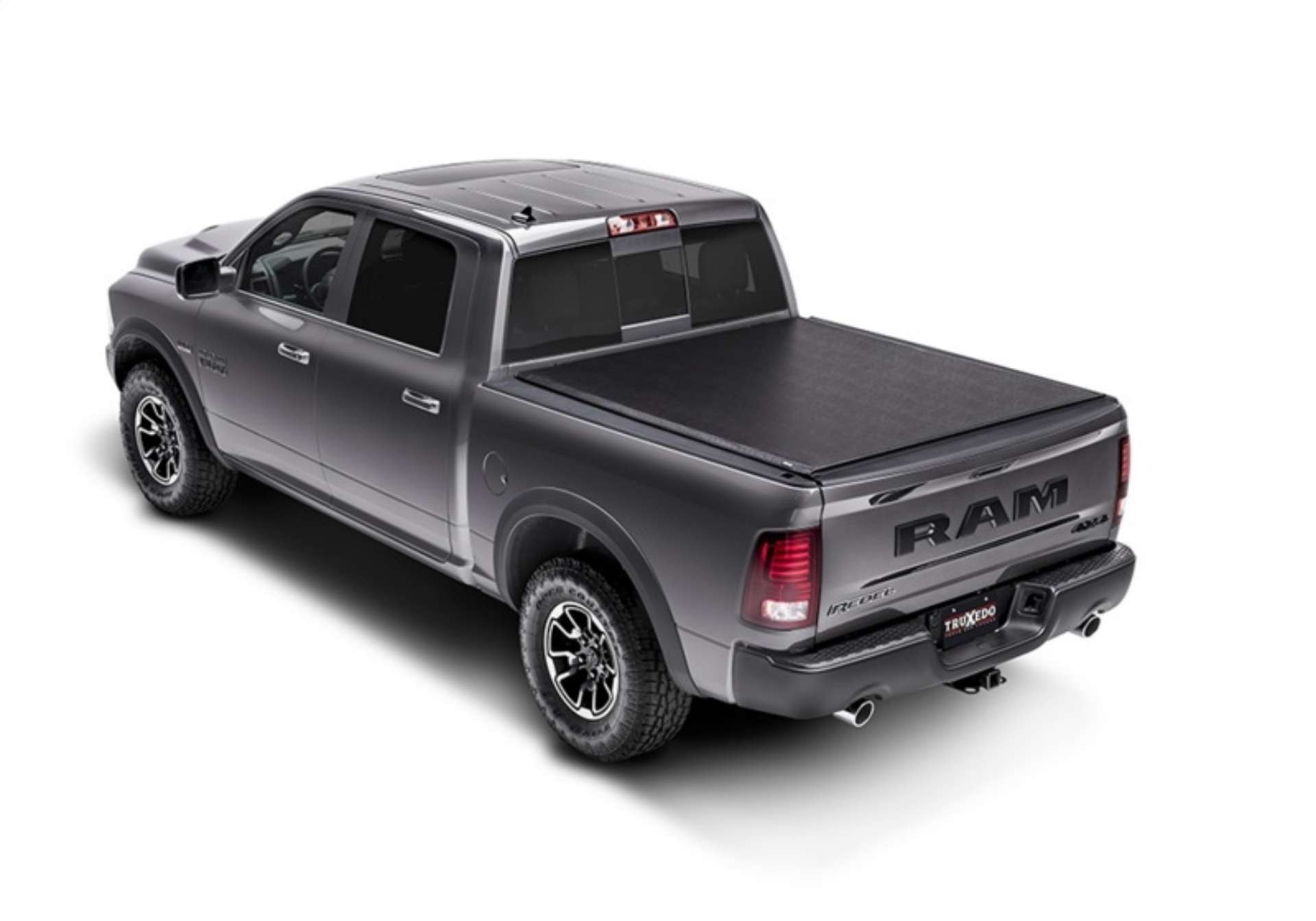 Picture of Truxedo 16-20 Nissan Titan 8ft Deuce Bed Cover