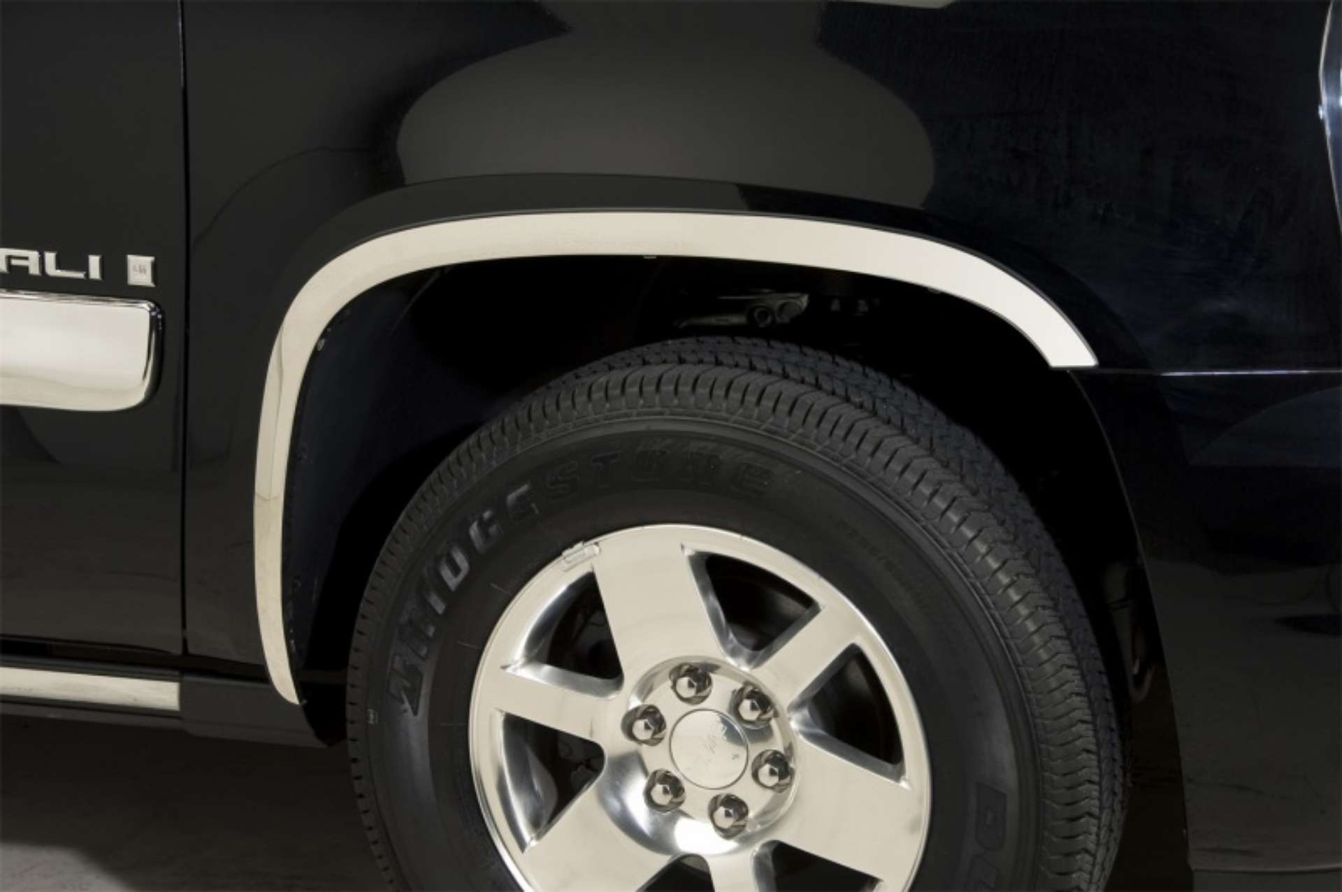 Picture of Putco 07-14 Chevrolet Suburban SS Fender Trim