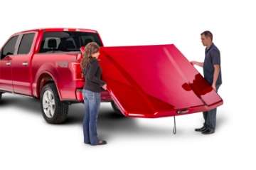 Picture of UnderCover 2021 Ford F-150 Ext-Crew Cab 6-5ft Elite LX Bed Cover - Lucid Red