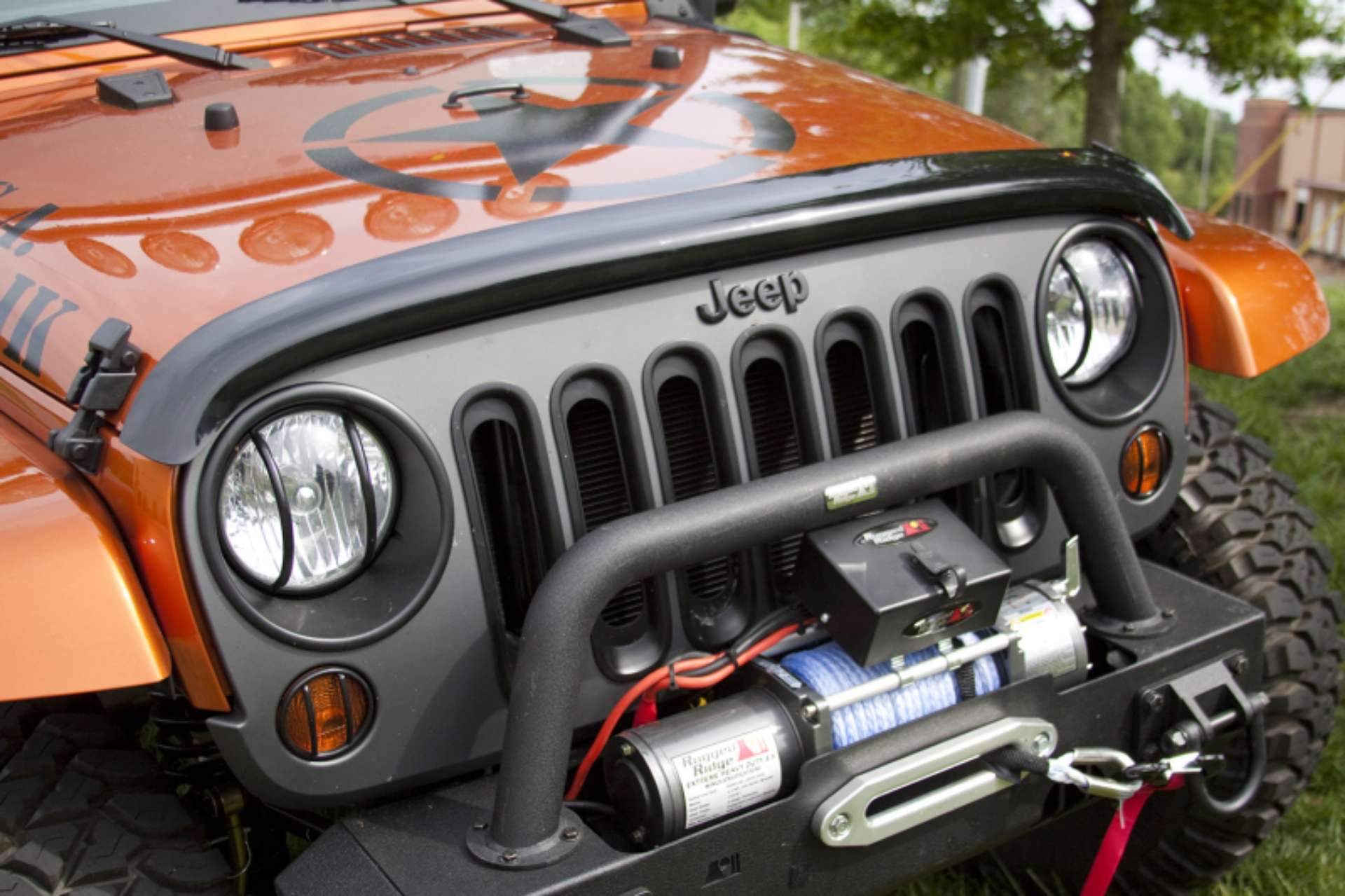 Picture of Rugged Ridge Wraparound Bug Deflector Smoke 07-18 Jeep Wrangler