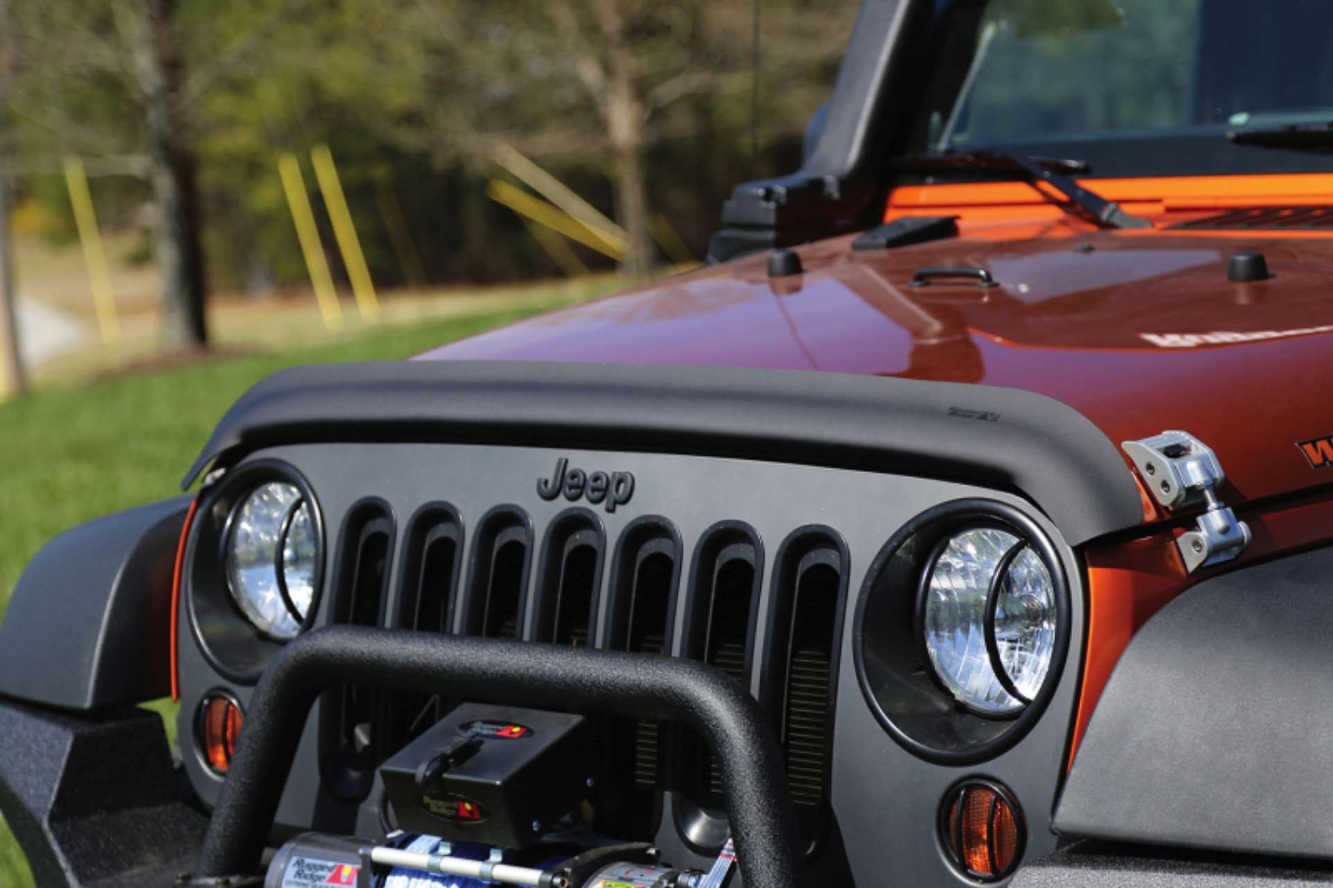 Picture of Rugged Ridge Bug Deflector Matte Black 07-18 Jeep Wrangler