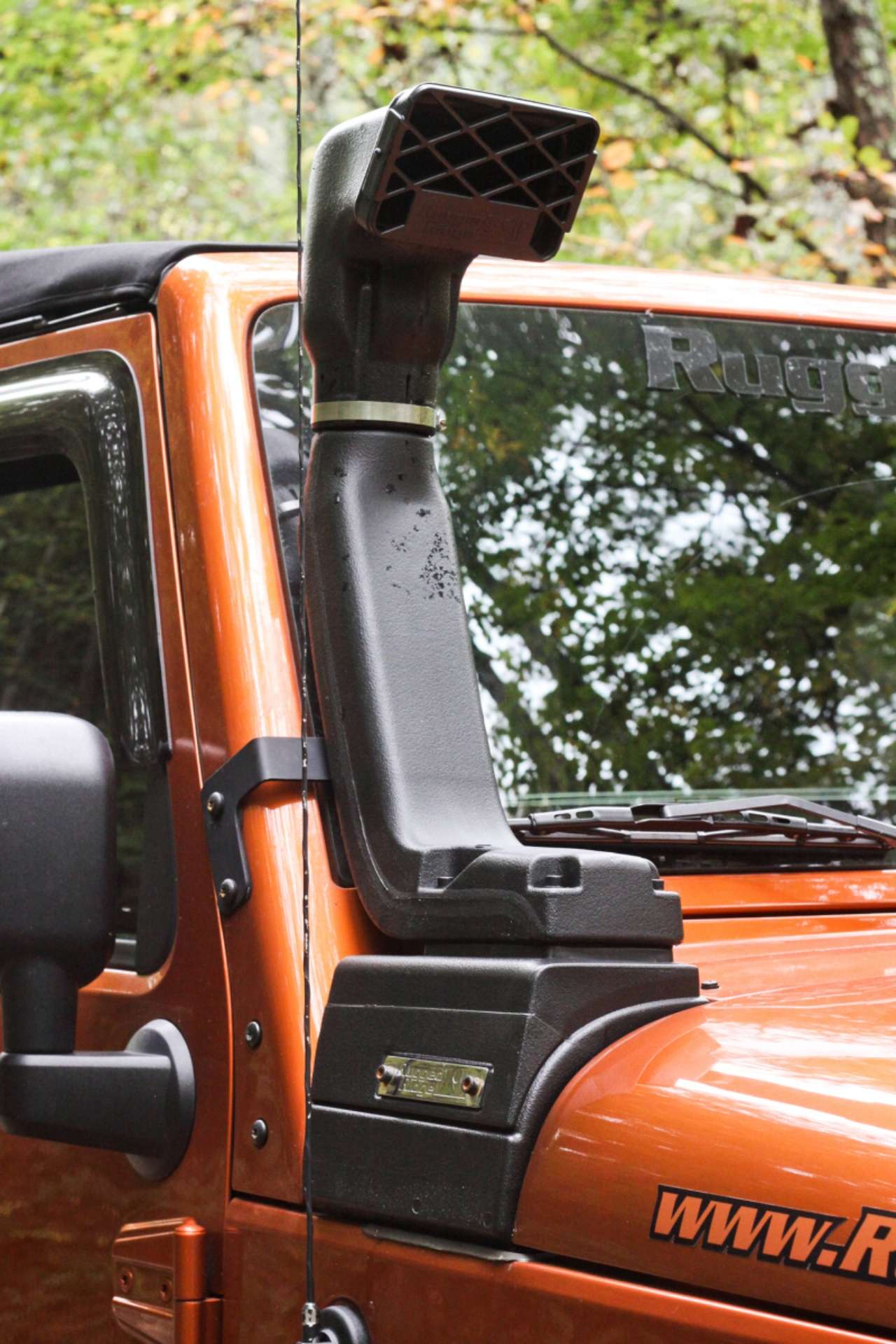 Picture of Rugged Ridge 07-18 Jeep Wrangler 3-6L-3-8L XHD Snorkel Kit