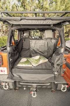 Picture of Rugged Ridge C3 Cargo Cover w-Subwoofer 07-14 JKU 4 Door