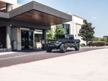 Picture of Road Armor 18-20 Jeep Wrangler JL SPARTAN Bolt-On Front Bumper Skid Plate Guard - Tex Blk