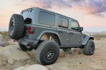 Picture of Fabtech 2018+ Jeep JL-JT Rear Inner Fenders