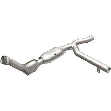 Picture of MagnaFlow Conv DF 01 Ford Trucks 4-6L