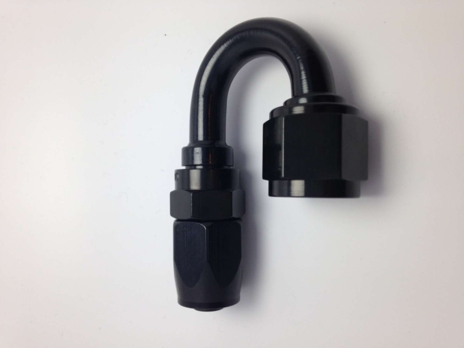 Picture of Fragola -6AN Pro-Flow x 180 Degree 3-8 EFI Quick Disconnect Hose End - Black