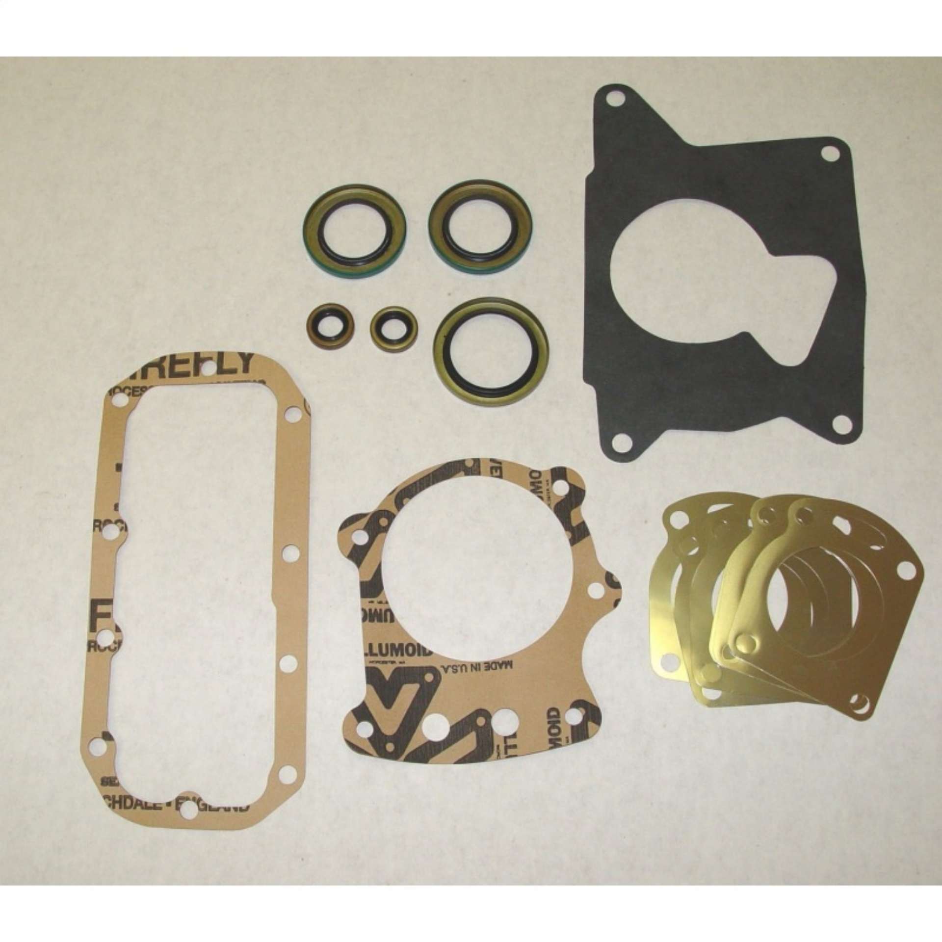 Picture of Omix Transfer Case Gasket & Oil Seal Kit Dana 300